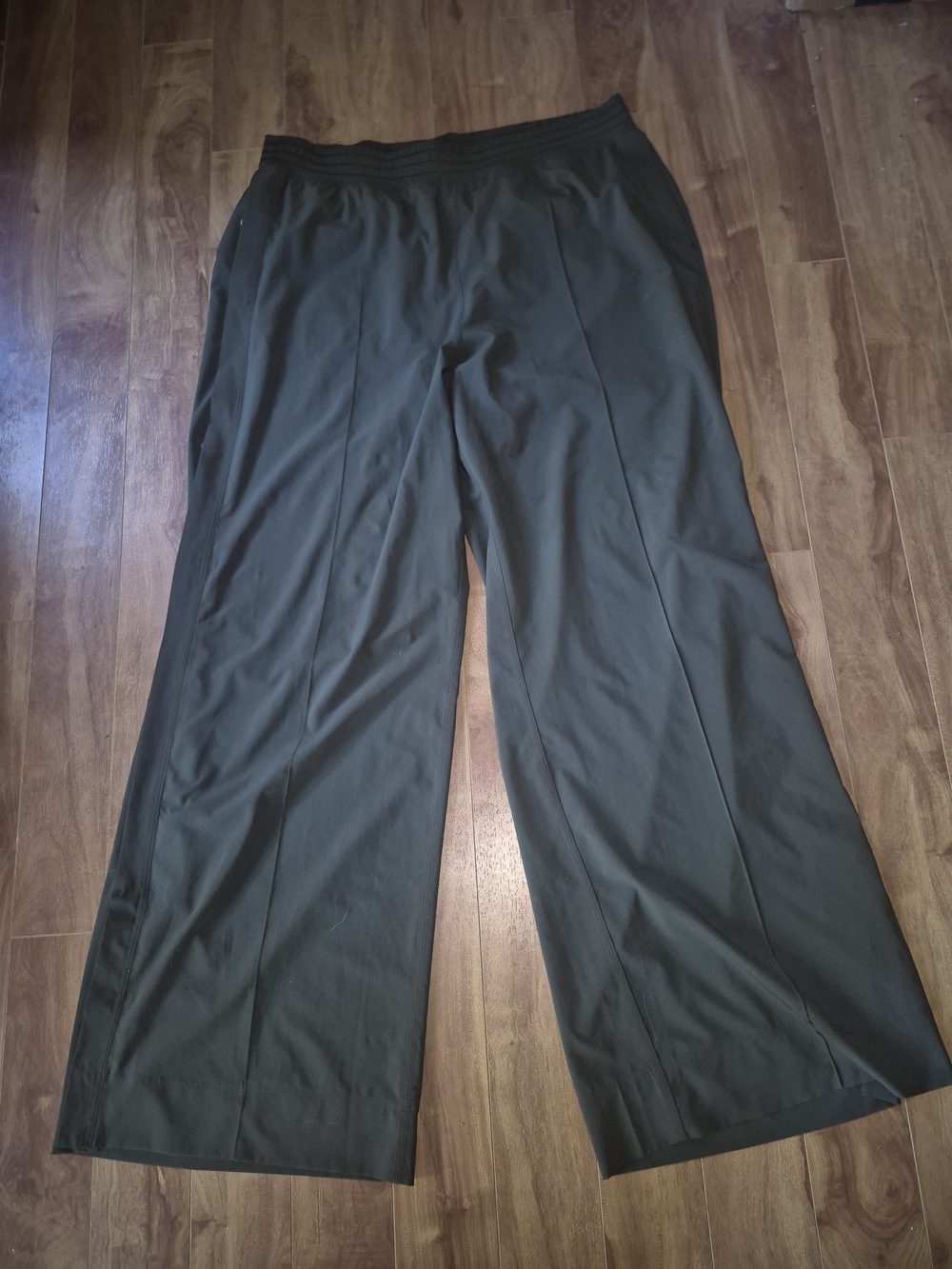 lululemon athletica Olive Wide-Leg Pants